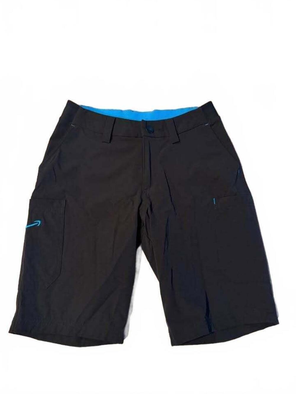 Amazon Essentials Women's Cargo Shorts Size Small 4-6